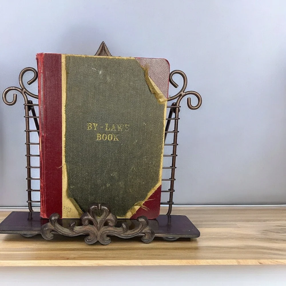 By-Laws Book For‎ Women's Southern Star Chapter No. 707 Dallas, Texas See Desc